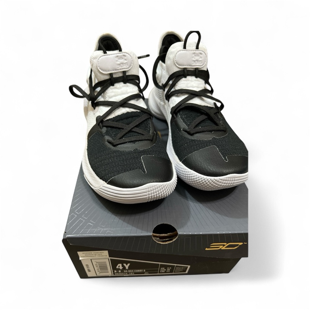 Under Armour Curry BGS Curry 6 Black and White Athletic Shoes 4Y